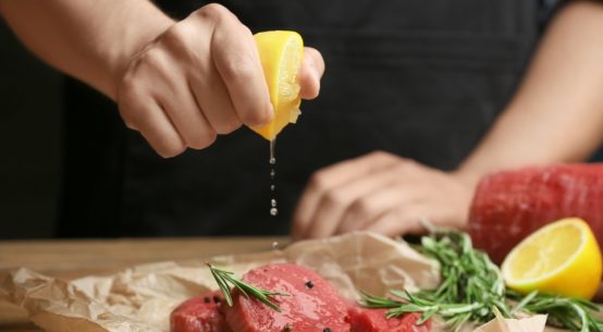 come marinare la carne: marinatura al limone