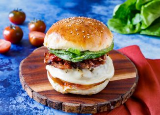 hamburger-di-vitello-con-fettine-al-gorgonzola